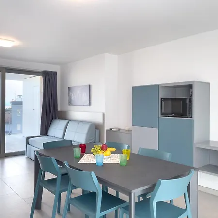 Spacious Near Апартаменты Линьяно-Саббьядоро